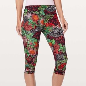 Lululemon Wunder Under Capri Zen Garden Multi